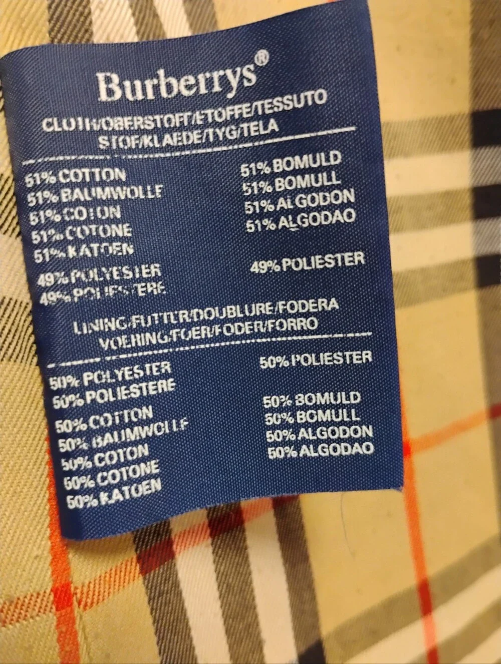 Vintage Burberry Classic Beige Trench Coat with Plaid Lining - Picture 7 of 11